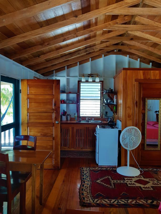 Carolyn'S House Villa Caye Caulker Eksteriør bilde